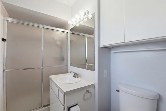 5612 S Stone St, Spokane, WA 99223