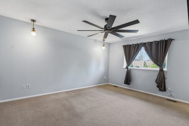 5612 S Stone St, Spokane, WA 99223