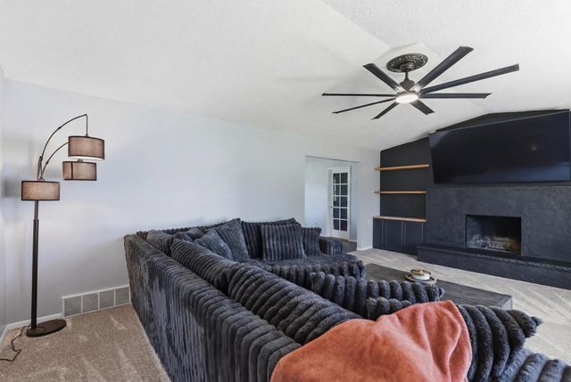 5612 S Stone St, Spokane, WA 99223