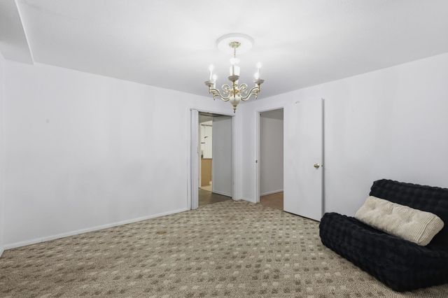 5612 S Stone St, Spokane, WA 99223