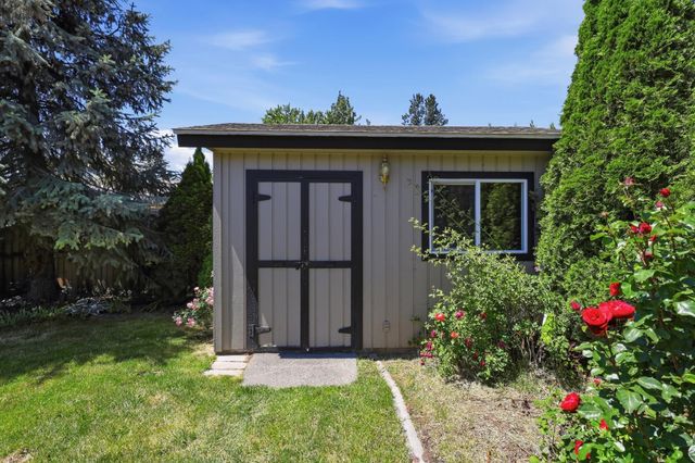 5612 S Stone St, Spokane, WA 99223