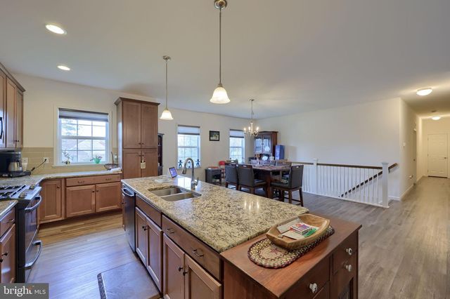 622 ENFIELD DR, Lancaster, PA 17601