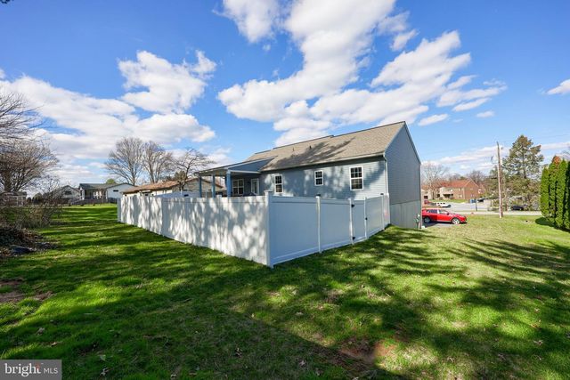 622 ENFIELD DR, Lancaster, PA 17601