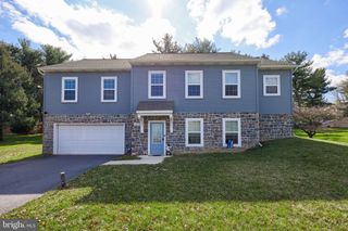 622 ENFIELD DR, Lancaster, PA 17601