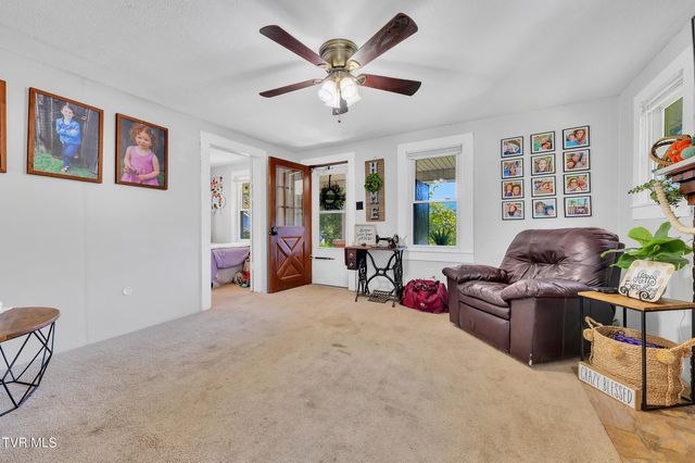 313 Richards Lane, Bluff City, TN 37618