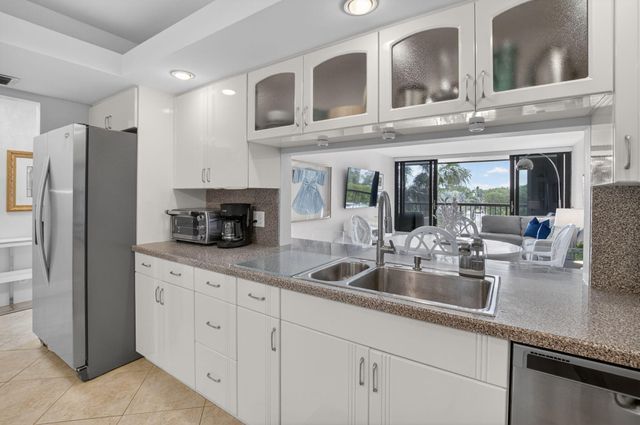 4748 S Ocean Boulevard 301, Highland Beach, FL 33487