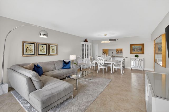 4748 S Ocean Boulevard 301, Highland Beach, FL 33487