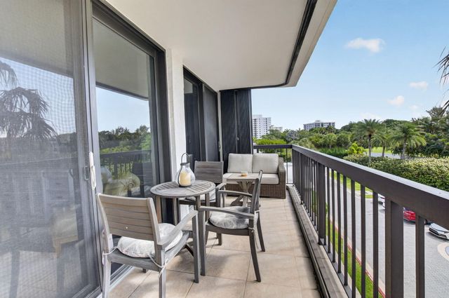 4748 S Ocean Boulevard 301, Highland Beach, FL 33487