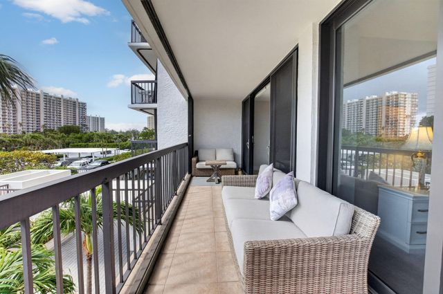 4748 S Ocean Boulevard 301, Highland Beach, FL 33487