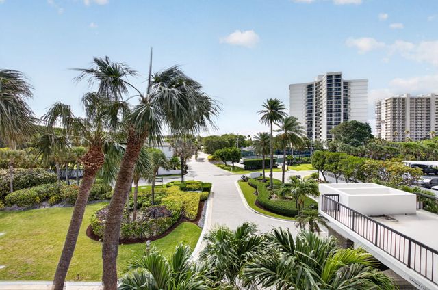 4748 S Ocean Boulevard 301, Highland Beach, FL 33487