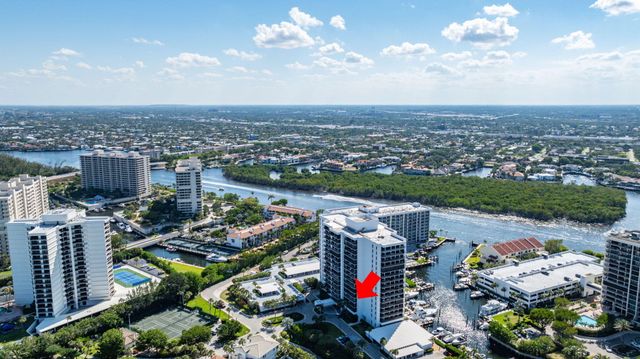4748 S Ocean Boulevard 301, Highland Beach, FL 33487