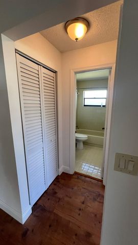 9621 NW 4th Street 3e, Coral Springs, FL 33071