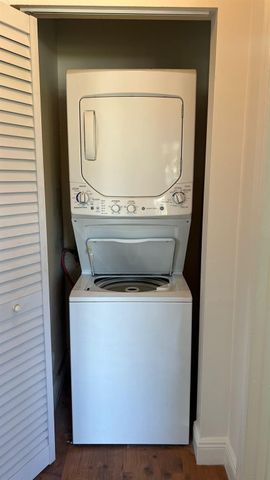 9621 NW 4th Street 3e, Coral Springs, FL 33071