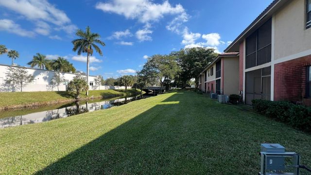9621 NW 4th Street 3e, Coral Springs, FL 33071