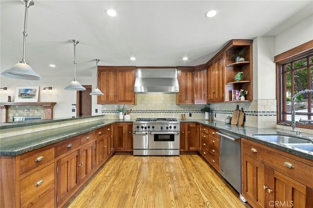4036 Robin Hill Road, La Canada Flintridge, CA 91011
