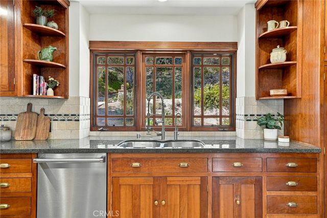 4036 Robin Hill Road, La Canada Flintridge, CA 91011