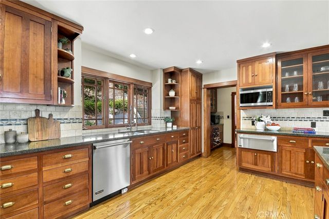 4036 Robin Hill Road, La Canada Flintridge, CA 91011