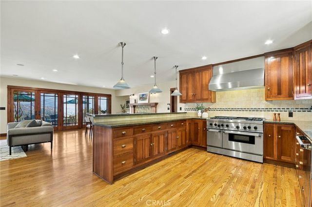 4036 Robin Hill Road, La Canada Flintridge, CA 91011