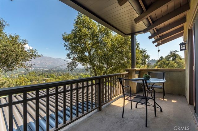 4036 Robin Hill Road, La Canada Flintridge, CA 91011