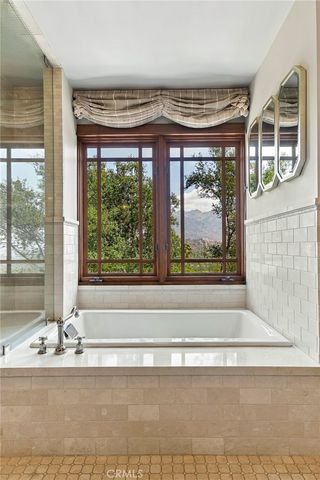 4036 Robin Hill Road, La Canada Flintridge, CA 91011