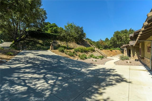 4036 Robin Hill Road, La Canada Flintridge, CA 91011