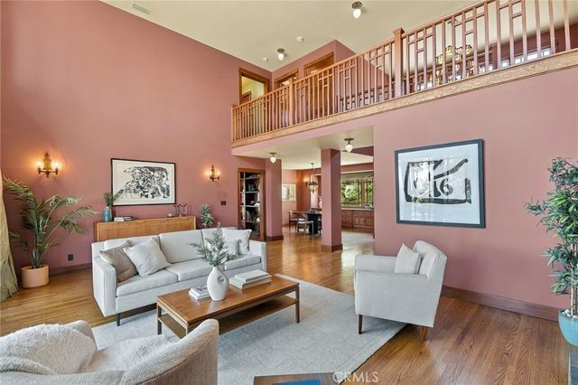 4036 Robin Hill Road, La Canada Flintridge, CA 91011