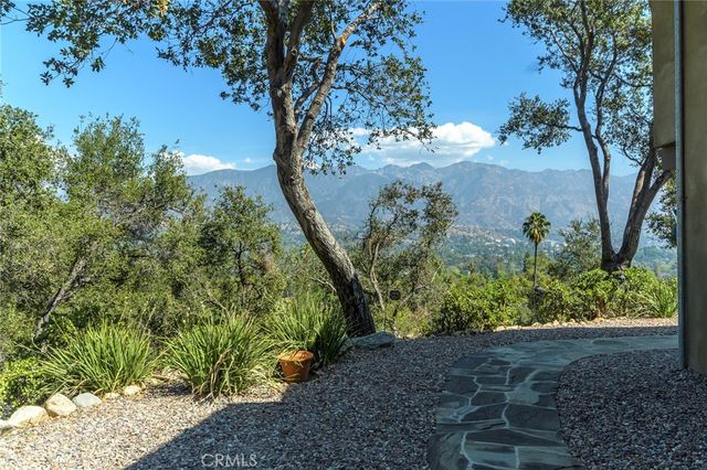 4036 Robin Hill Road, La Canada Flintridge, CA 91011