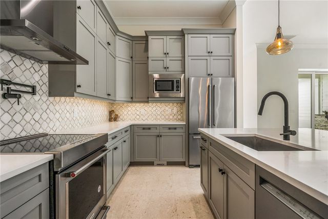 110 Strand Drive, Vero Beach, FL 32963