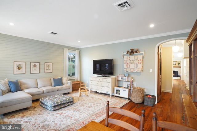 7153 MAIN ST, Clifton, VA 20124