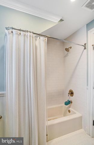 7153 MAIN ST, Clifton, VA 20124