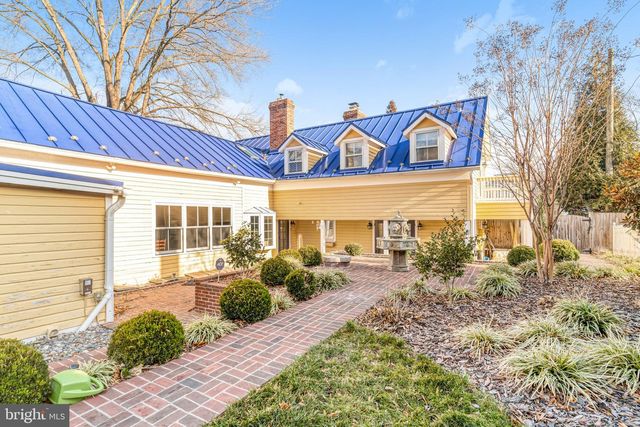 7153 MAIN ST, Clifton, VA 20124
