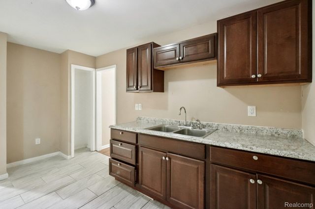 9072 Burt Road, Detroit, MI 48228