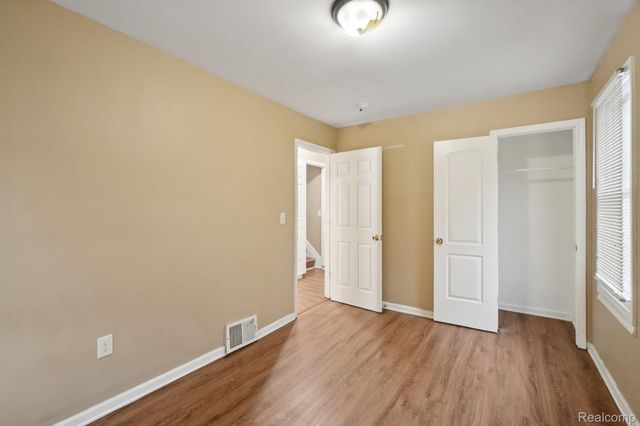 9072 Burt Road, Detroit, MI 48228