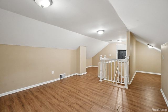 9072 Burt Road, Detroit, MI 48228