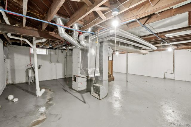 9072 Burt Road, Detroit, MI 48228