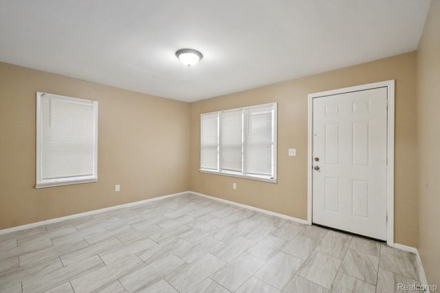 9072 Burt Road, Detroit, MI 48228