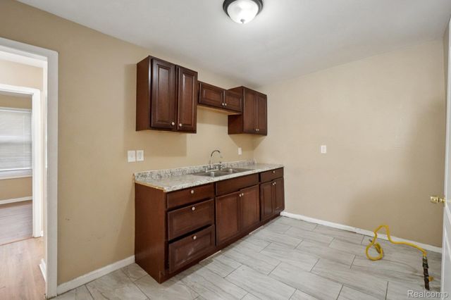 9072 Burt Road, Detroit, MI 48228