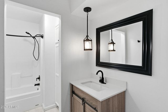 1660 W Village Way, Tempe, AZ 85282