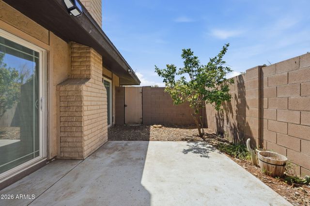 1660 W Village Way, Tempe, AZ 85282