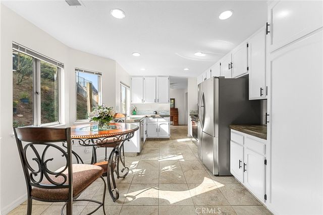 22933 De Berry Street, Grand Terrace, CA 92313