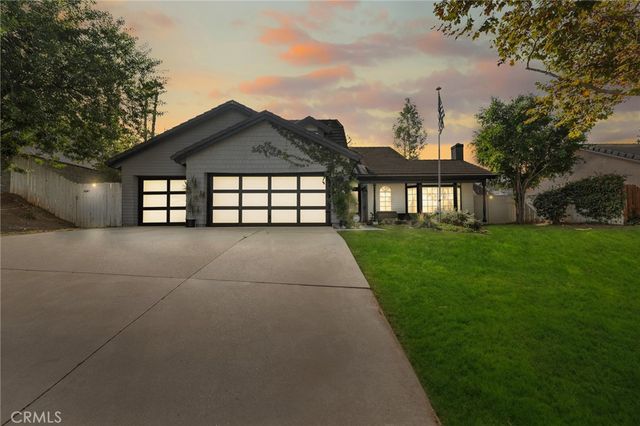 22933 De Berry Street, Grand Terrace, CA 92313