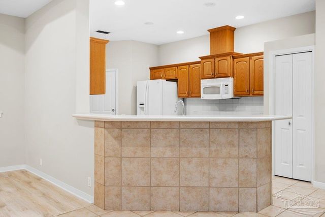 1166 Grand Pointe Dr, Gulf Breeze, FL 32563