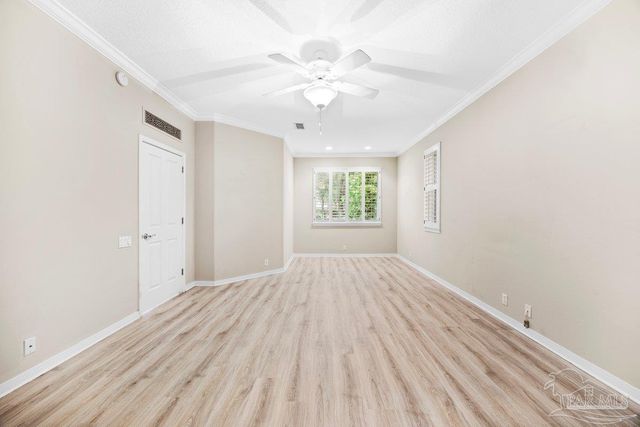 1166 Grand Pointe Dr, Gulf Breeze, FL 32563