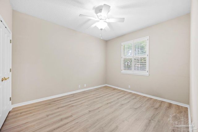 1166 Grand Pointe Dr, Gulf Breeze, FL 32563