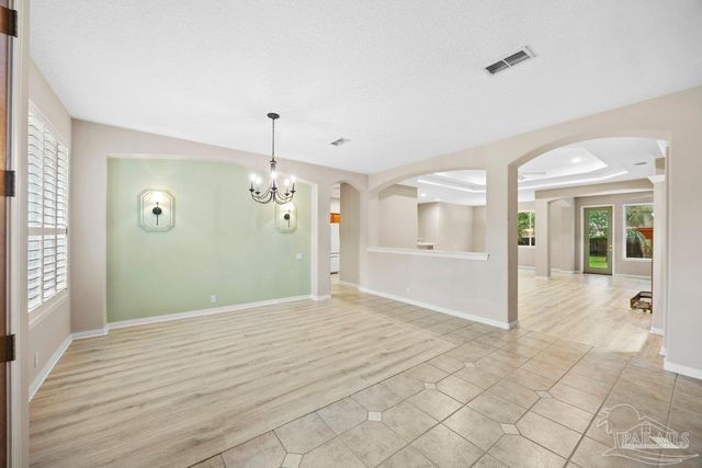1166 Grand Pointe Dr, Gulf Breeze, FL 32563