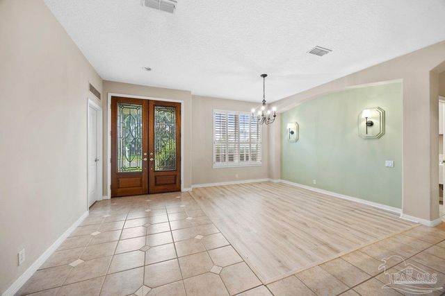 1166 Grand Pointe Dr, Gulf Breeze, FL 32563