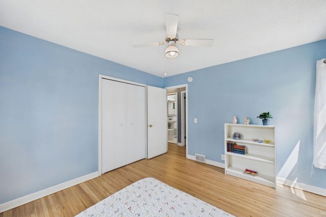 5901 Thomas Avenue S, Minneapolis, MN 55410