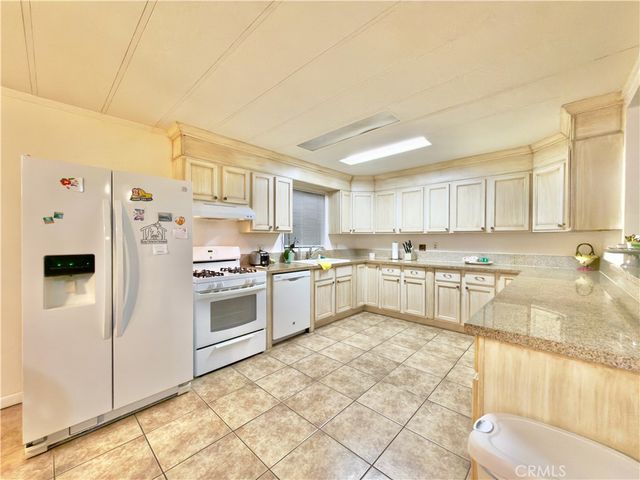 21001 Plummer Street 107, Chatsworth, CA 91311