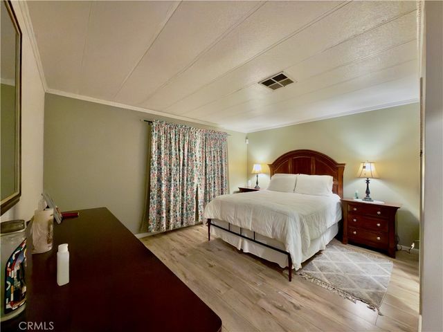 21001 Plummer Street 107, Chatsworth, CA 91311