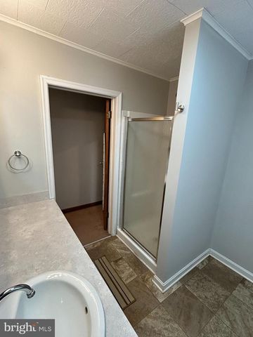 506 E CENTER ST, Millersburg, PA 17061